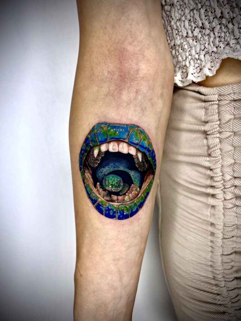 Realistik ve cover-up dövme çalışması 4 — Asil Tattoo İzmir